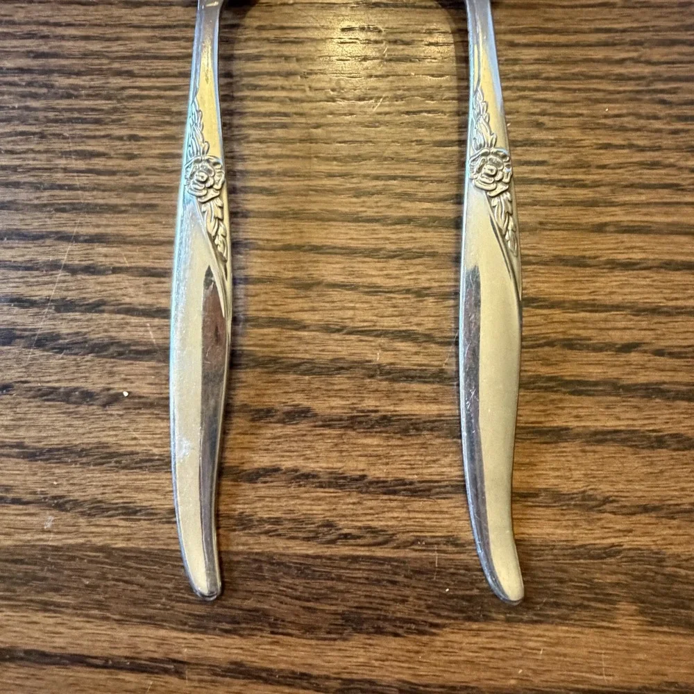 Oneida WM A Rogers La Rose Tablespoon Serving Spoon Stainless Steel Set of 2